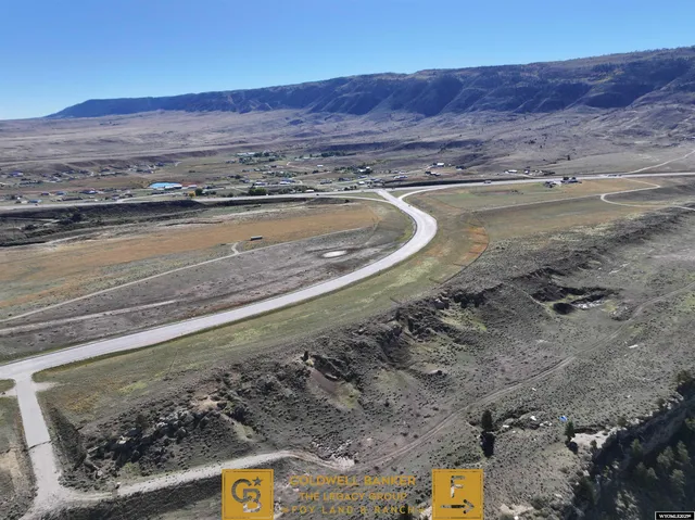 $232,620 | 220 Hwy Casper Wy, Casper, WY 82604