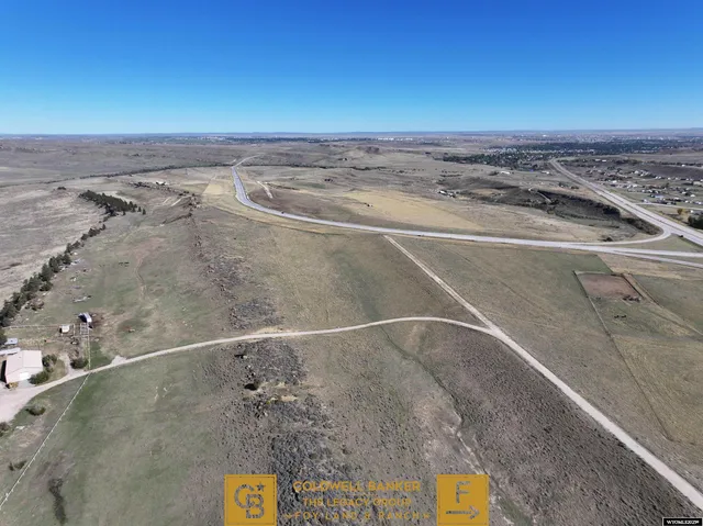 $232,620 | 220 Hwy Casper Wy, Casper, WY 82604