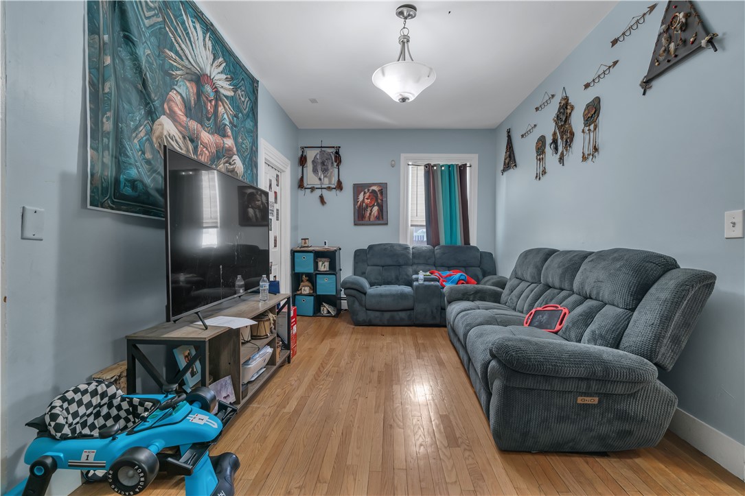 86 Tobey Street Providence, RI 02909 - Photo 9 of 35