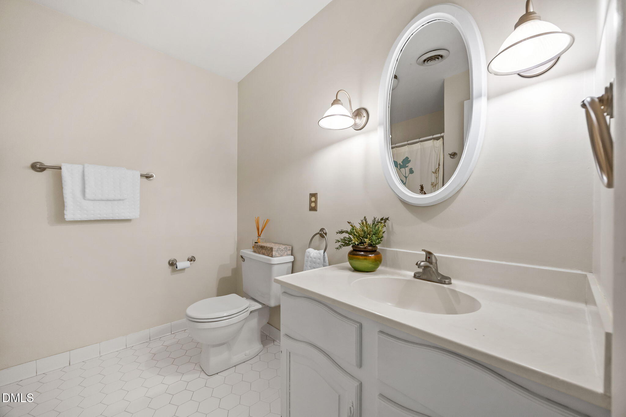 9400 Does Run Court Raleigh, NC 27613 - Photo 22 of 35 46-web-or-mls-IMG_1980