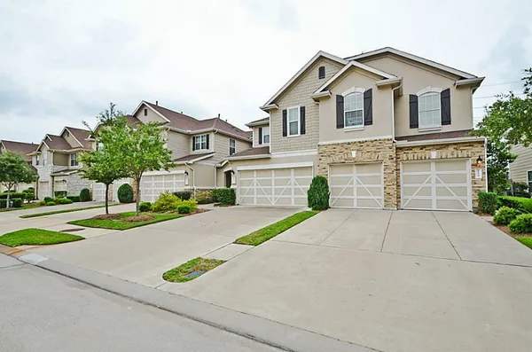 $2,195 | 12225 Medina Lake Drive, Tomball, TX 77377