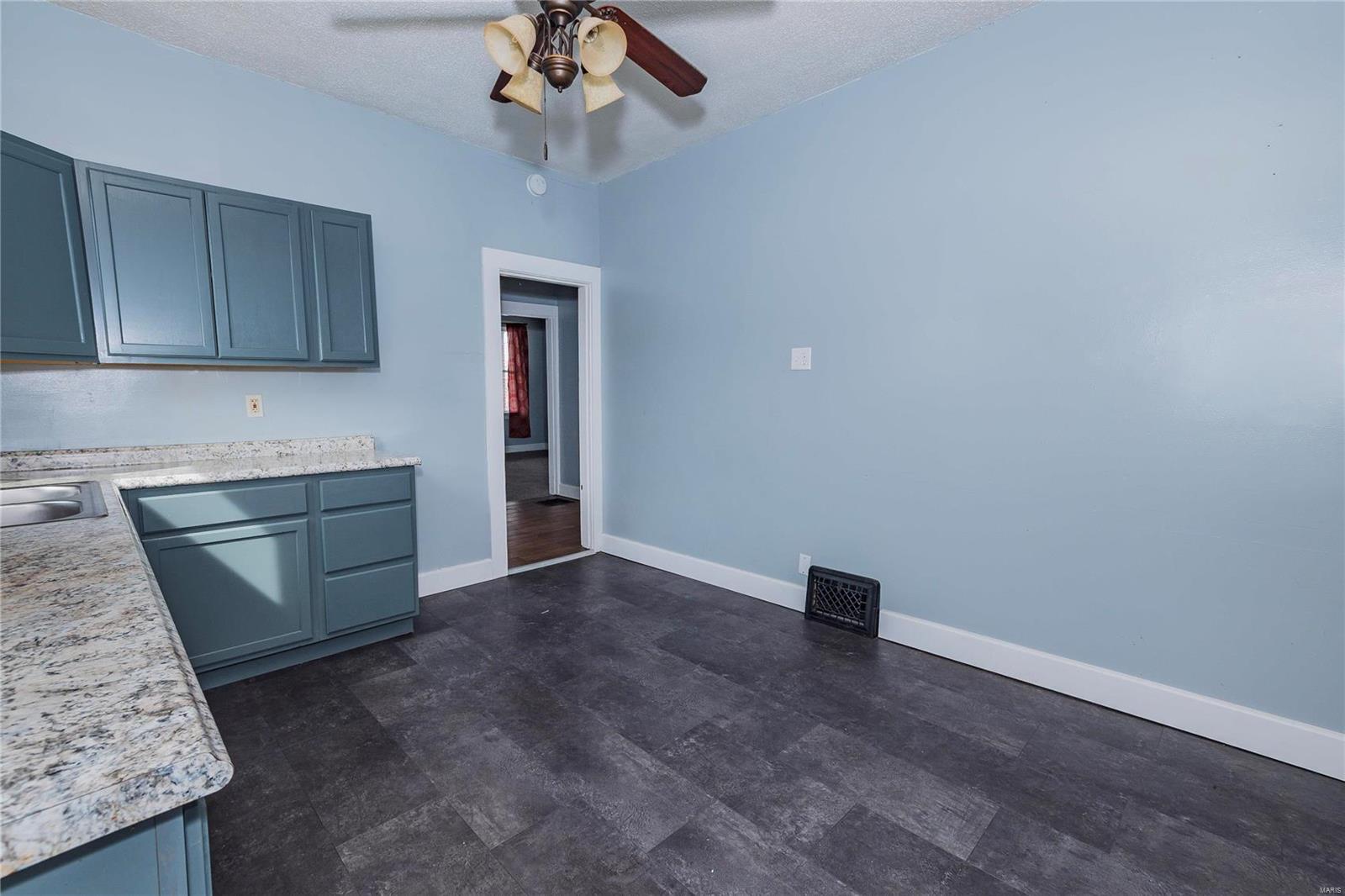 312 West Ripa Avenue St. Louis, MO 63125 - Photo 18 of 26 Gallery Image 18