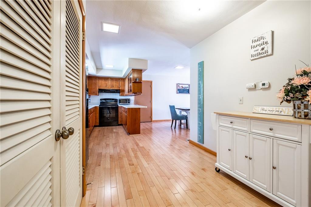 1302 Rocky Ford Road Columbus, IN 47203 - Photo 4 of 55 Gallery Image 4