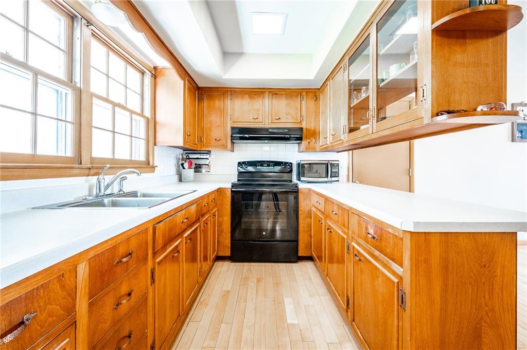 1302 Rocky Ford Road Columbus, IN 47203 - Photo 7 of 55 Gallery Image 7