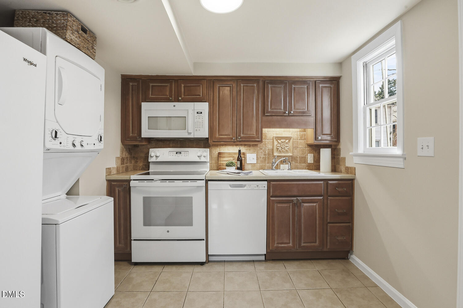 933 St Marys Street Raleigh, NC 27605 - Photo 14 of 34 013