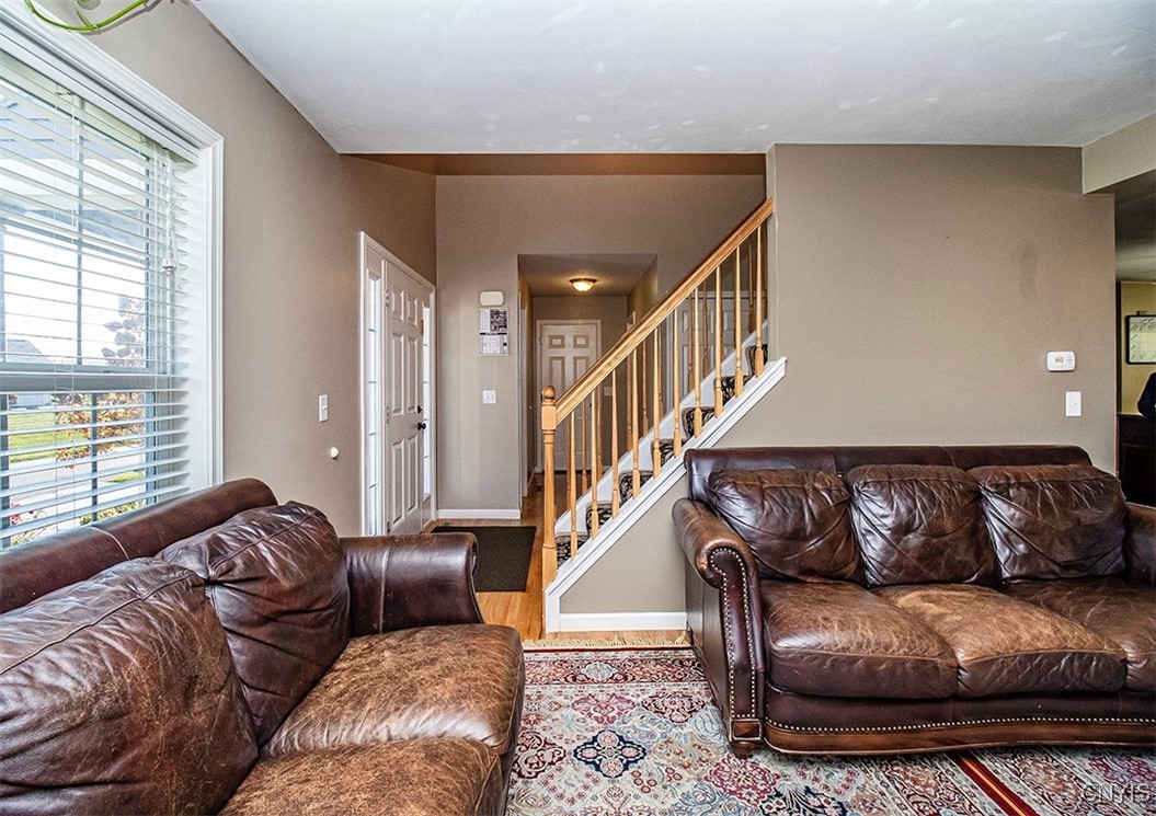 5143 Wolf Tree Path Clay, NY 13029 - Photo 3 of 31