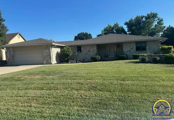 $399,000 | 1313 Presby Drive, Emporia, KS 66801