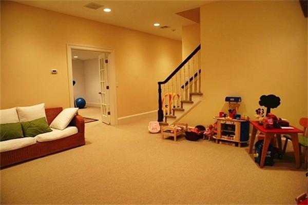 10 Cranmore Road Wellesley, MA 02481 - Photo 17 of 21