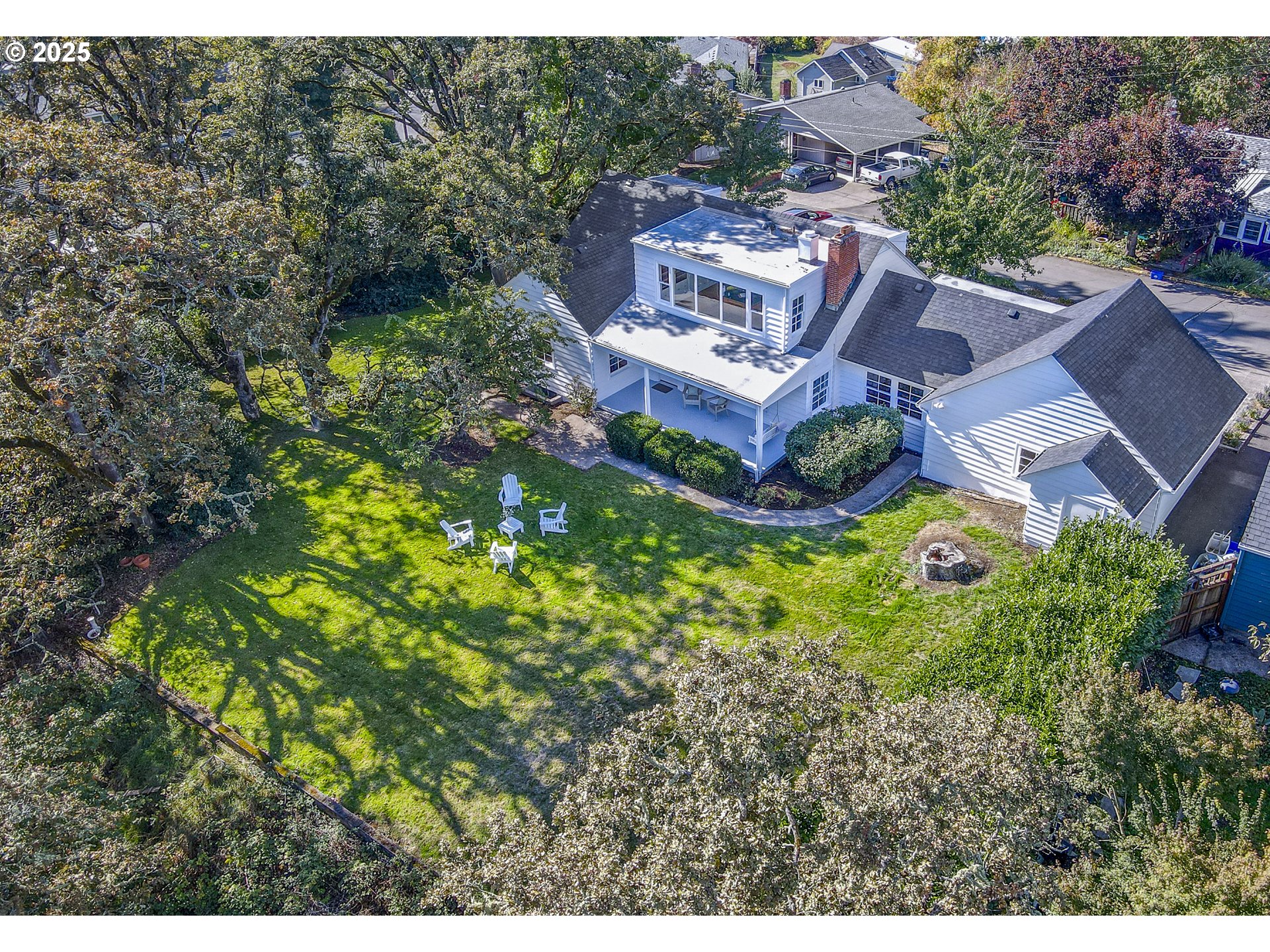 641 City View Boulevard Springfield, OR 97477 - Photo 46 of 48 an aerial view of residential house with outdoor space and trees all around