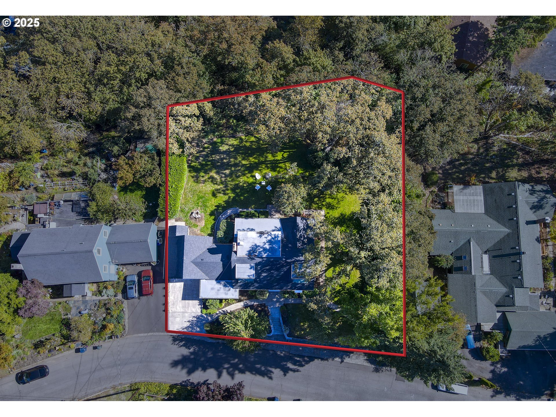 641 City View Boulevard Springfield, OR 97477 - Photo 48 of 48 an aerial view of a house with a yard