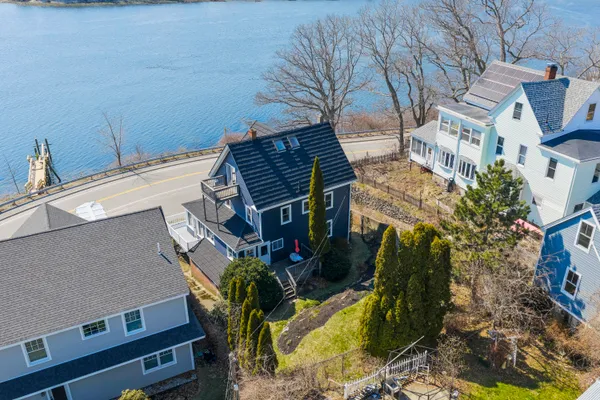 $1,050,000 | 30 Bridge Street, Kittery, ME 03904