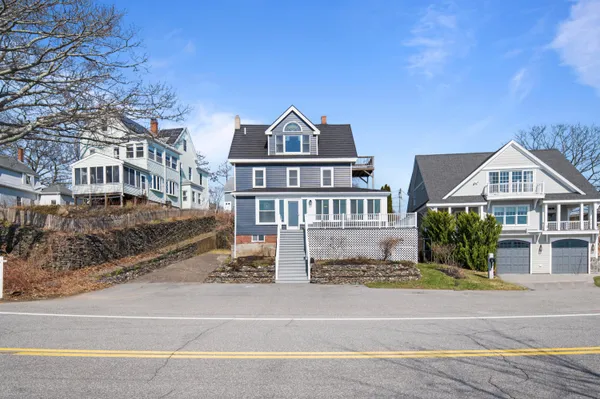 $1,050,000 | 30 Bridge Street, Kittery, ME 03904