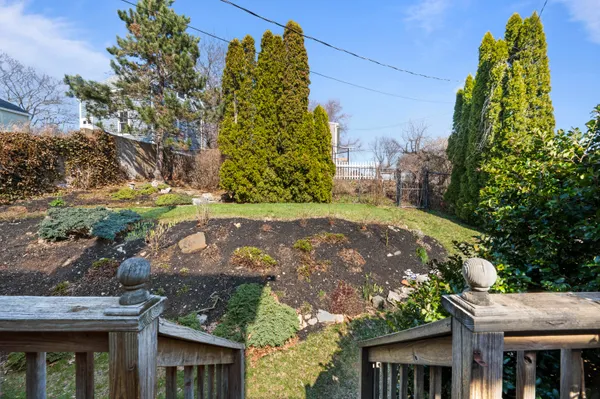 $1,050,000 | 30 Bridge Street, Kittery, ME 03904