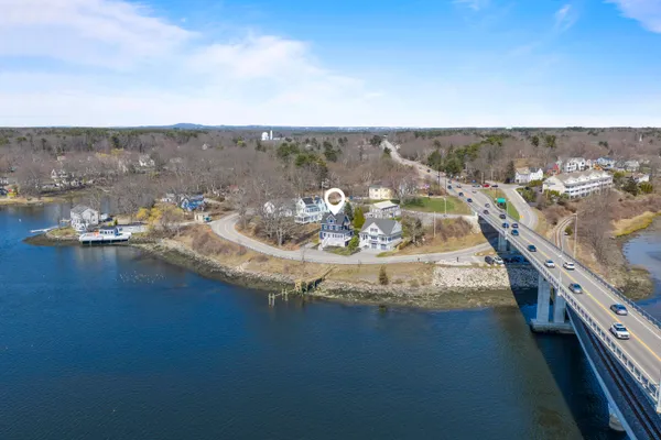 $1,050,000 | 30 Bridge Street, Kittery, ME 03904