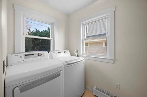 $1,050,000 | 30 Bridge Street, Kittery, ME 03904