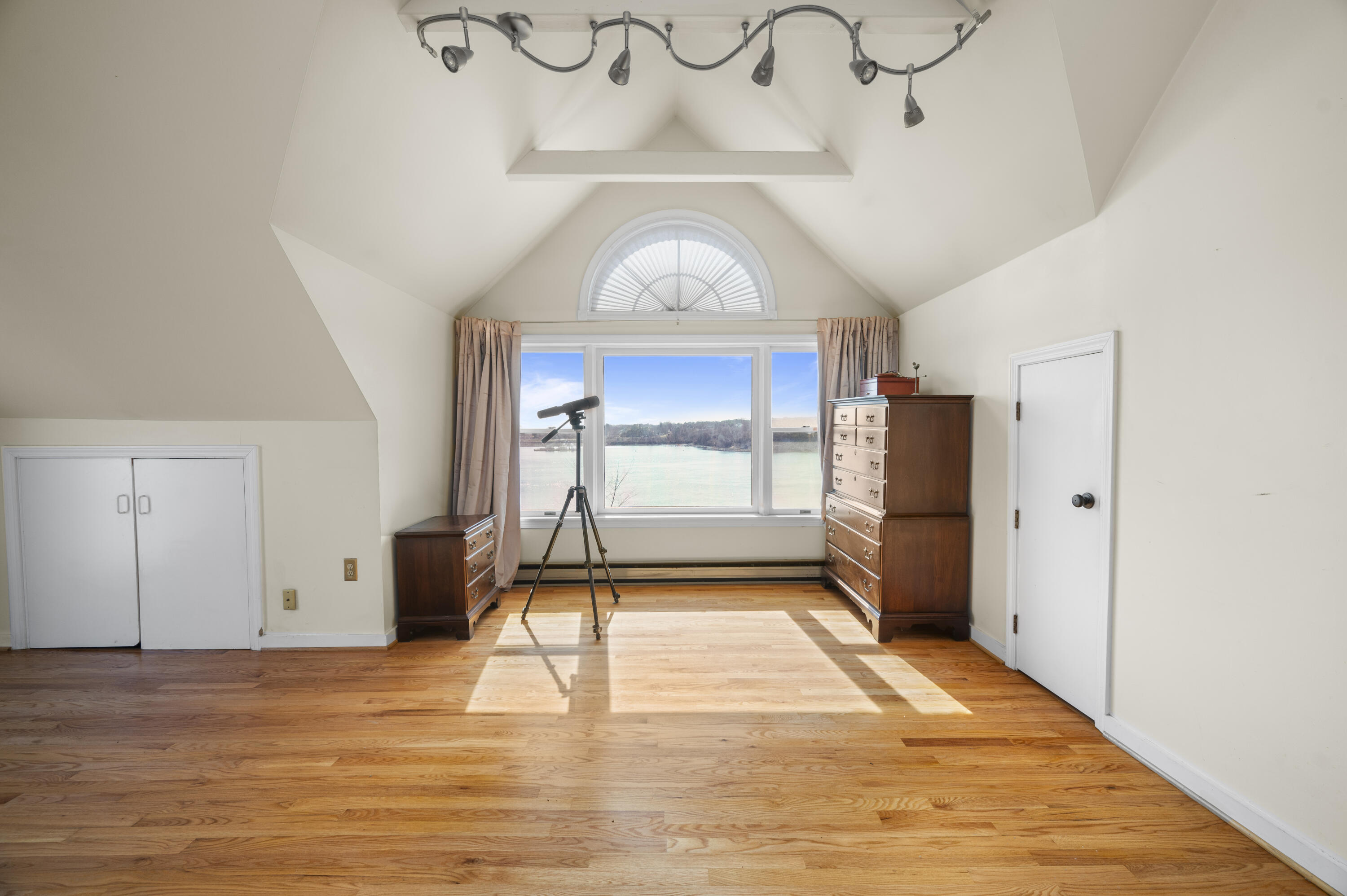 30 Bridge Street Kittery, ME 03904 - Photo 51 of 54 interior28