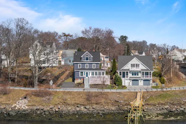 $1,050,000 | 30 Bridge Street, Kittery, ME 03904