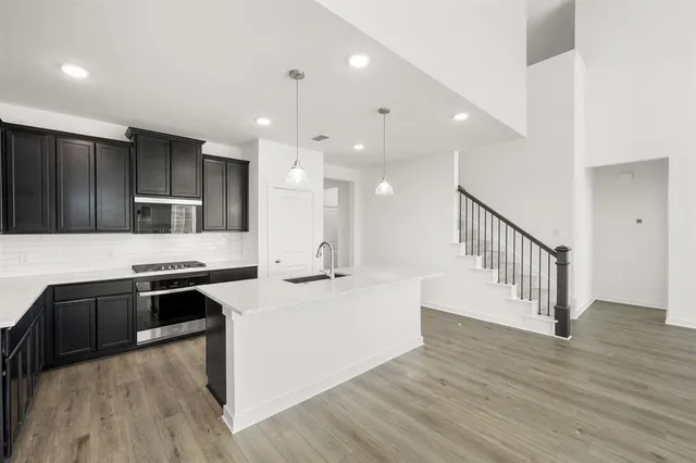 $486,948 | 7582 Wild Mint Trail, Venus, TX 76084