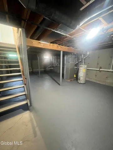 $2,150 | 276 Old Loudon Road, Colonie, NY 12110