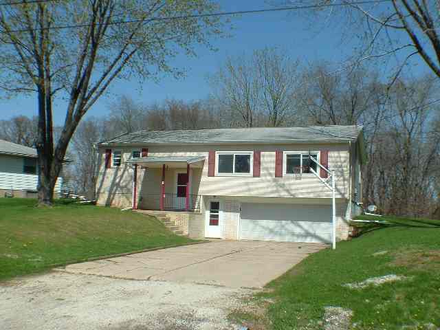 634 South Ridgeview Lane Peoria, IL 61604 - Photo 1 of 8 Gallery Image 1
