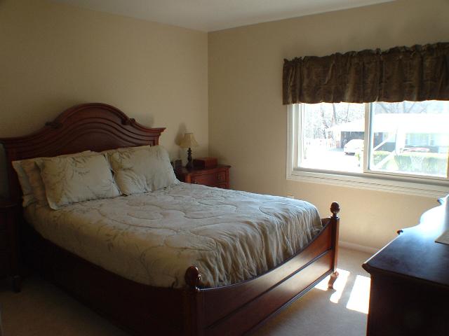 634 South Ridgeview Lane Peoria, IL 61604 - Photo 7 of 8 Gallery Image 7