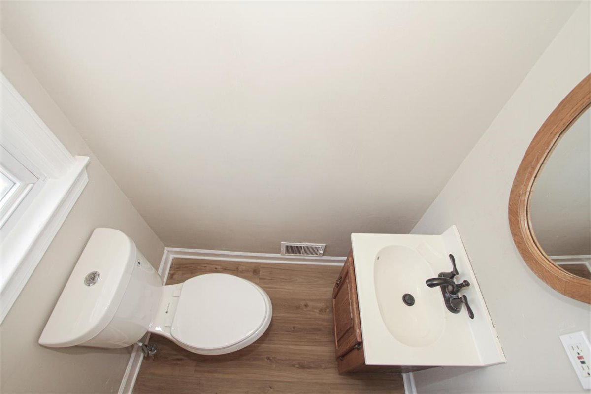 281 Oxford Road Des Plaines, IL 60016 - Photo 13 of 26 Gallery Image 13