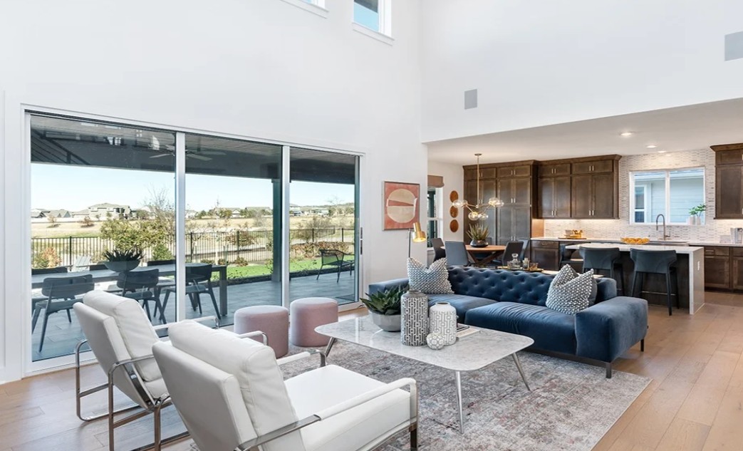 8608 Turaco Trail Austin, TX 78744 - Photo 7 of 20 a living room with furniture and a large window