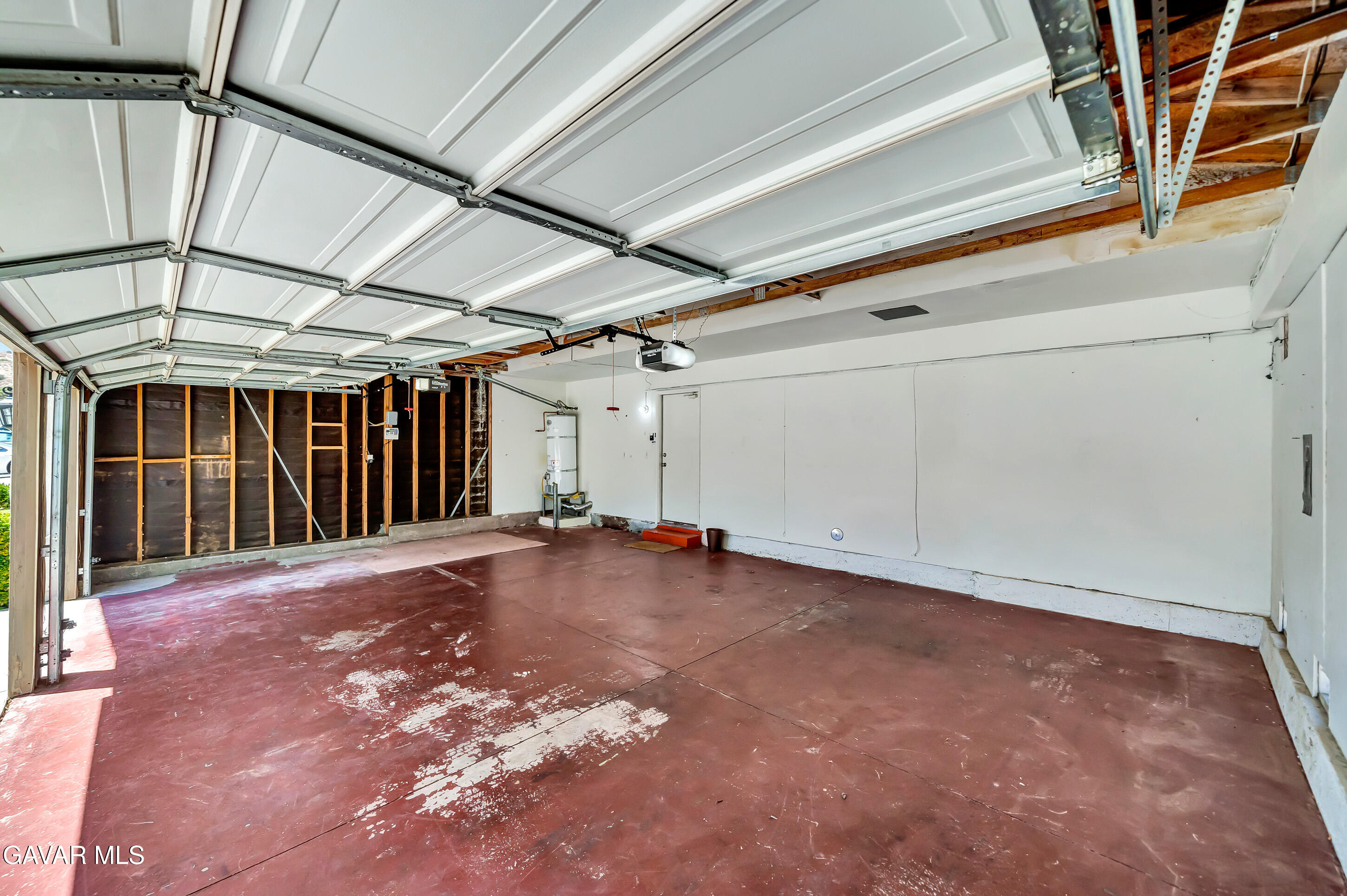3115 Crowne Drive Palmdale, CA 93551 - Photo 27 of 51 a view of an empty room