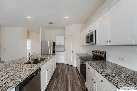 $2,250 | 124 Mullen Way, Taylor, TX 76574