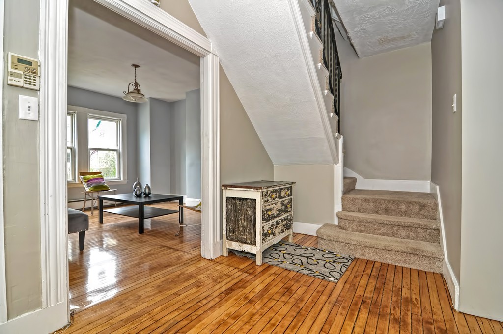 11 Howe Street Boston, MA 02125 - Photo 4 of 30