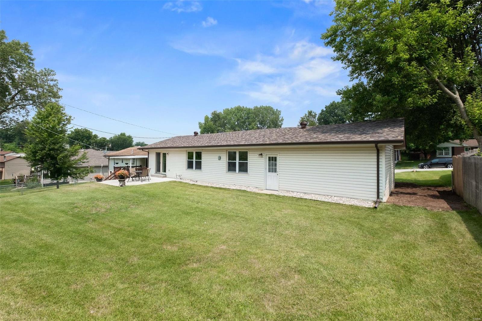 120 Hunters Ridge St. Charles, MO 63301 - Photo 32 of 34 Gallery Image 32
