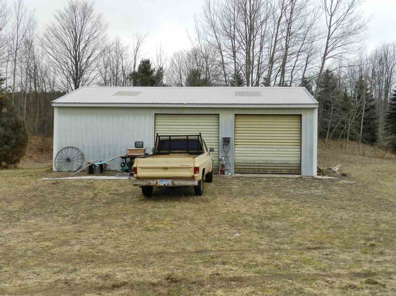 8915 East Fouch Road Traverse City, MI 49684 - Photo 3 of 6 1828238-2.JPG