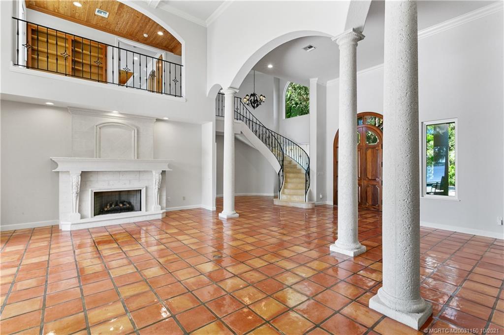 22 Castle Hill Way Stuart, FL 34996 - Photo 9 of 25 Living Room/Front Entry