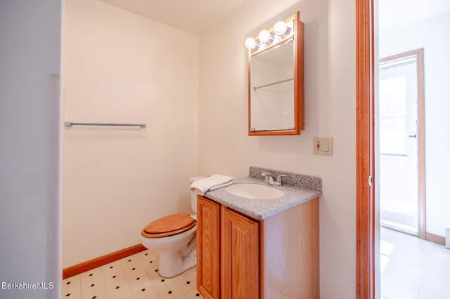 $450,000 | 127 Old Joe Road, Sheffield, MA 01230