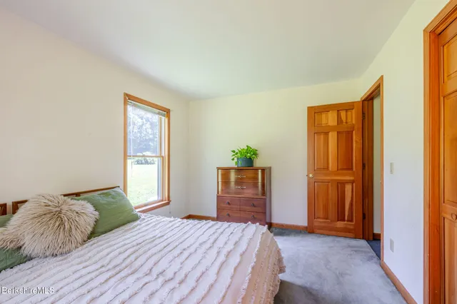 $450,000 | 127 Old Joe Road, Sheffield, MA 01230