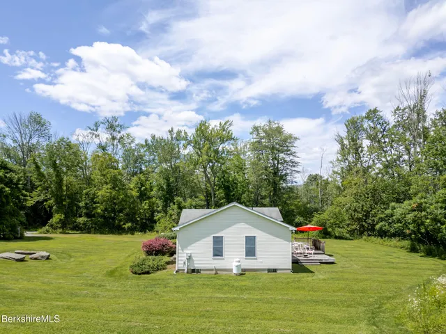 $450,000 | 127 Old Joe Road, Sheffield, MA 01230