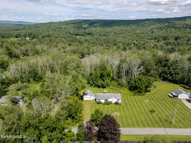 $450,000 | 127 Old Joe Road, Sheffield, MA 01230