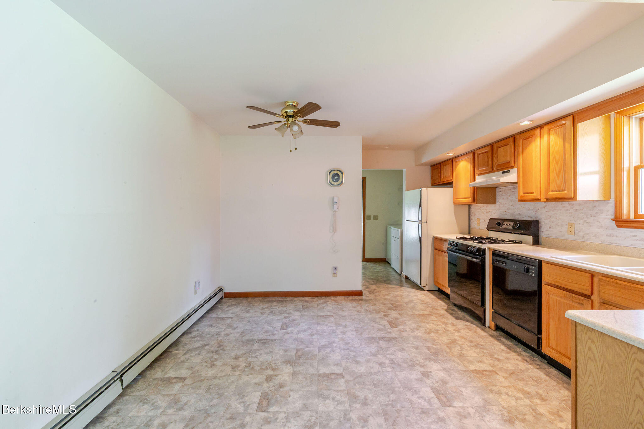 127 Old Joe Road Sheffield, MA 01230 - Photo 6 of 40 Kitchen