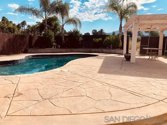 16315 Scarbery Road Ramona, CA 92065 - Photo 16 of 23 Gallery Image 16