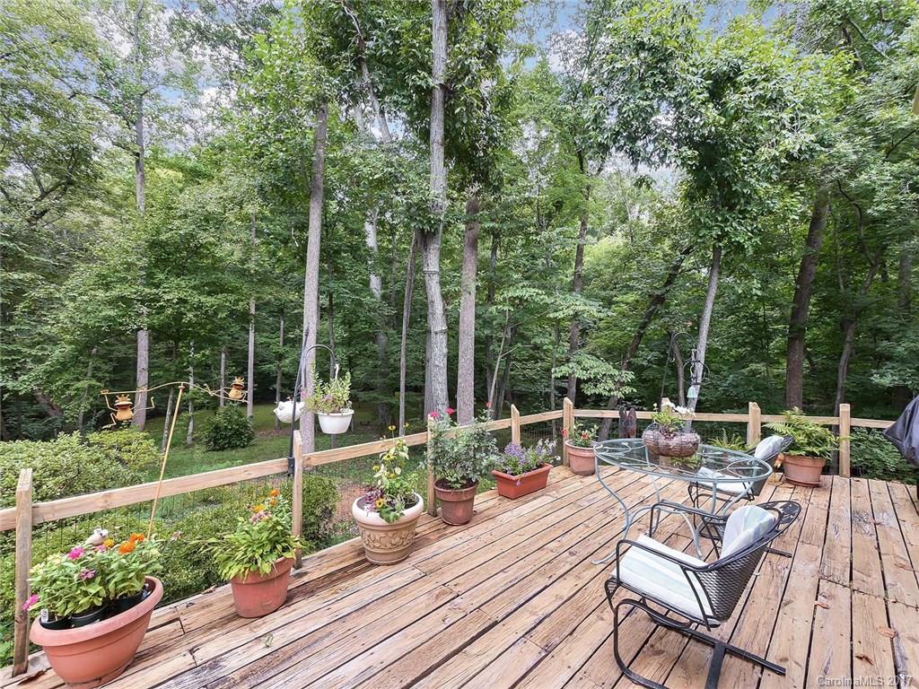 2721 Whiffletree Road Charlotte, NC 28210 - Photo 19 of 22 Gallery Image 19
