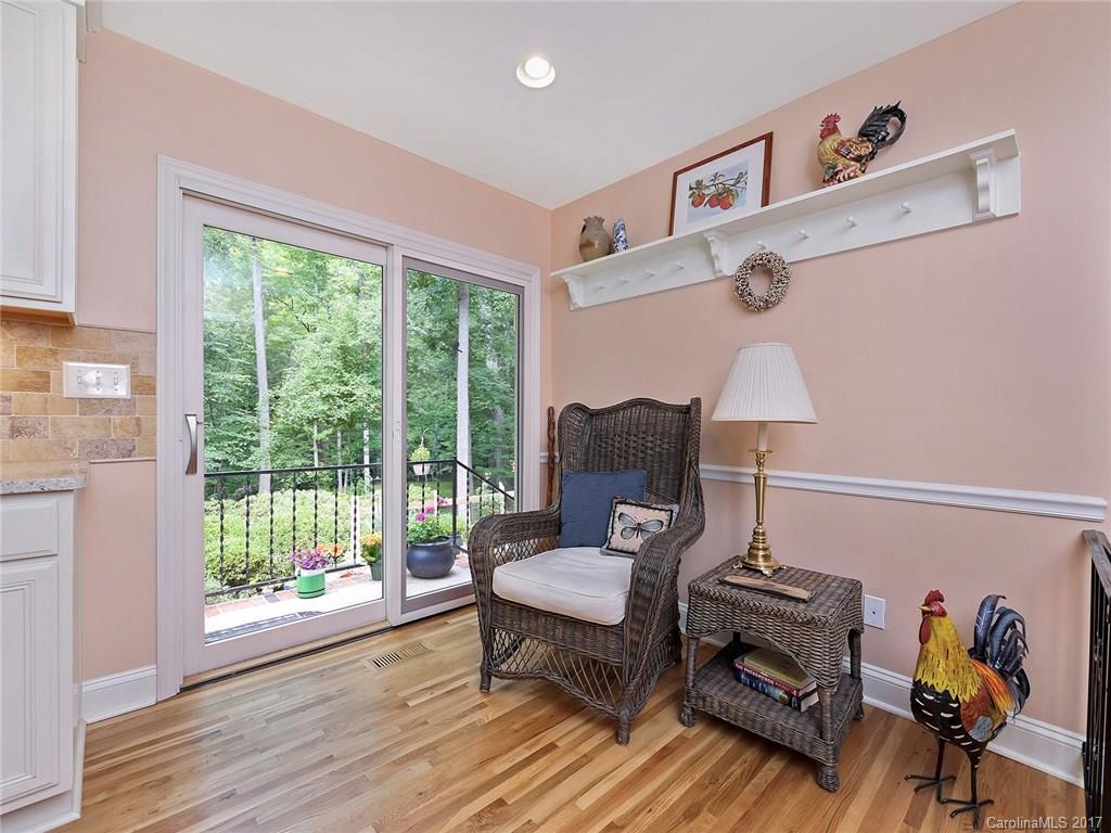 2721 Whiffletree Road Charlotte, NC 28210 - Photo 9 of 22 Gallery Image 9