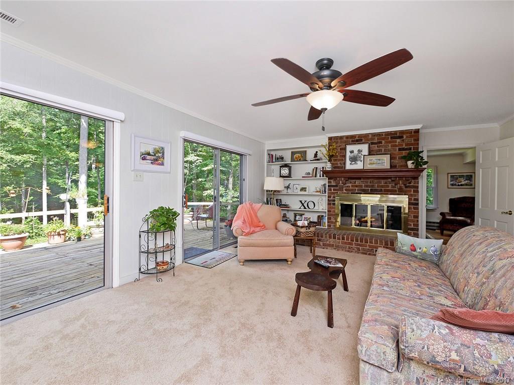 2721 Whiffletree Road Charlotte, NC 28210 - Photo 10 of 22 Gallery Image 10