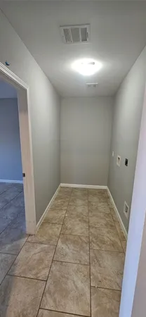 $1,400 | 2914 Staples Street, Houston, TX 77026
