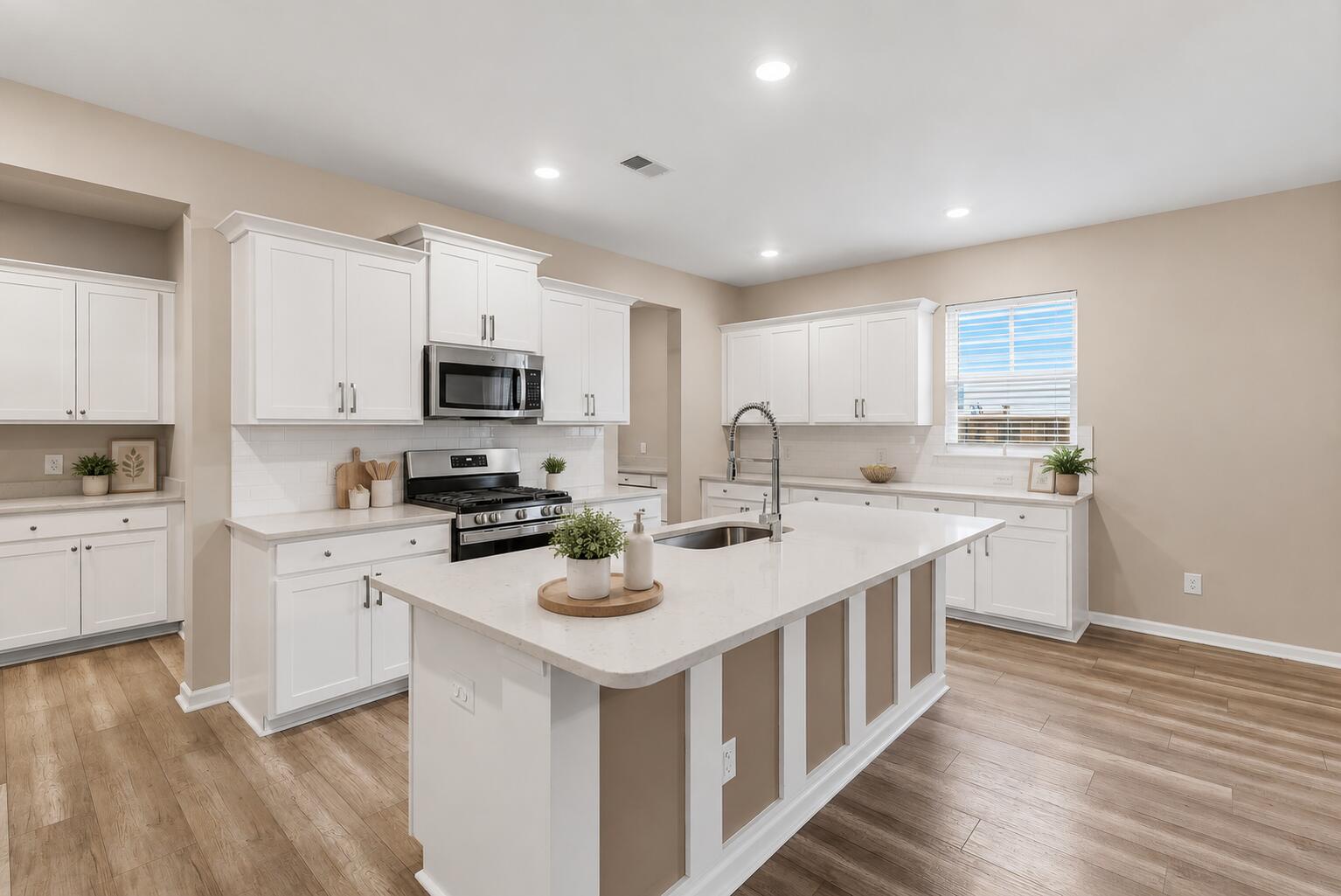 215 Squire Pope Road Summerville, SC 29486 - Photo 18 of 76 Kitchen