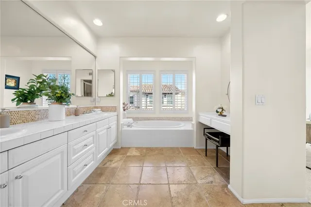 $1,750,000 | 228 Terra Cotta, Irvine, CA 92603