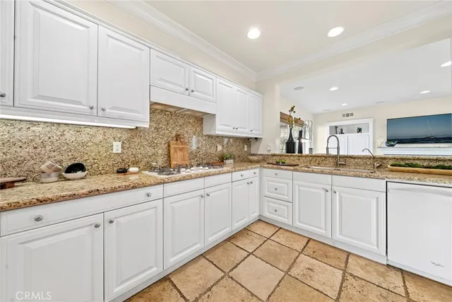 $1,750,000 | 228 Terra Cotta, Irvine, CA 92603