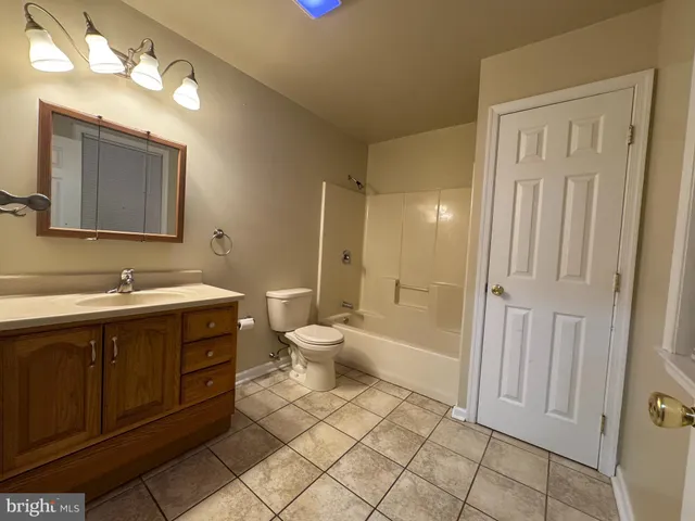 $2,150 | 522 A Merchant Street, Unit A, Cherry Hill, NJ 08002