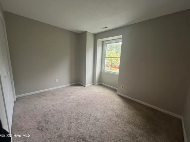 $1,195 | 117 Palace Circle, Jacksonville, NC 28546