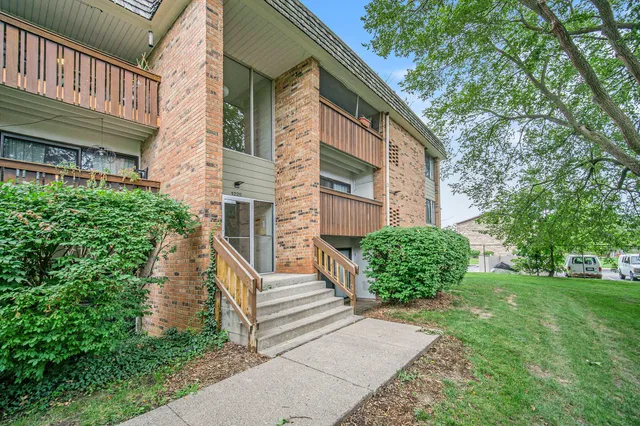 $199,000 | 1225 South Maple Road, Unit 307, Ann Arbor, MI 48103