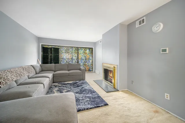 $199,000 | 1225 South Maple Road, Unit 307, Ann Arbor, MI 48103